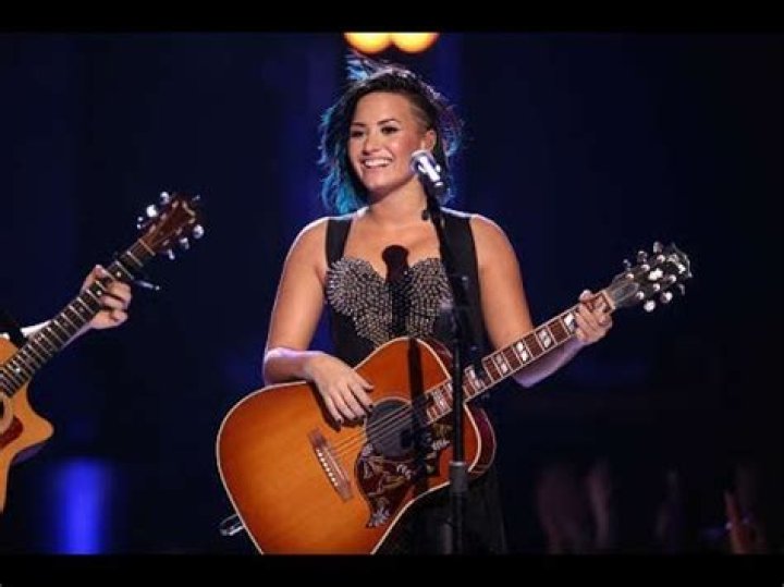 Can Demi Lovato Play Guitar?